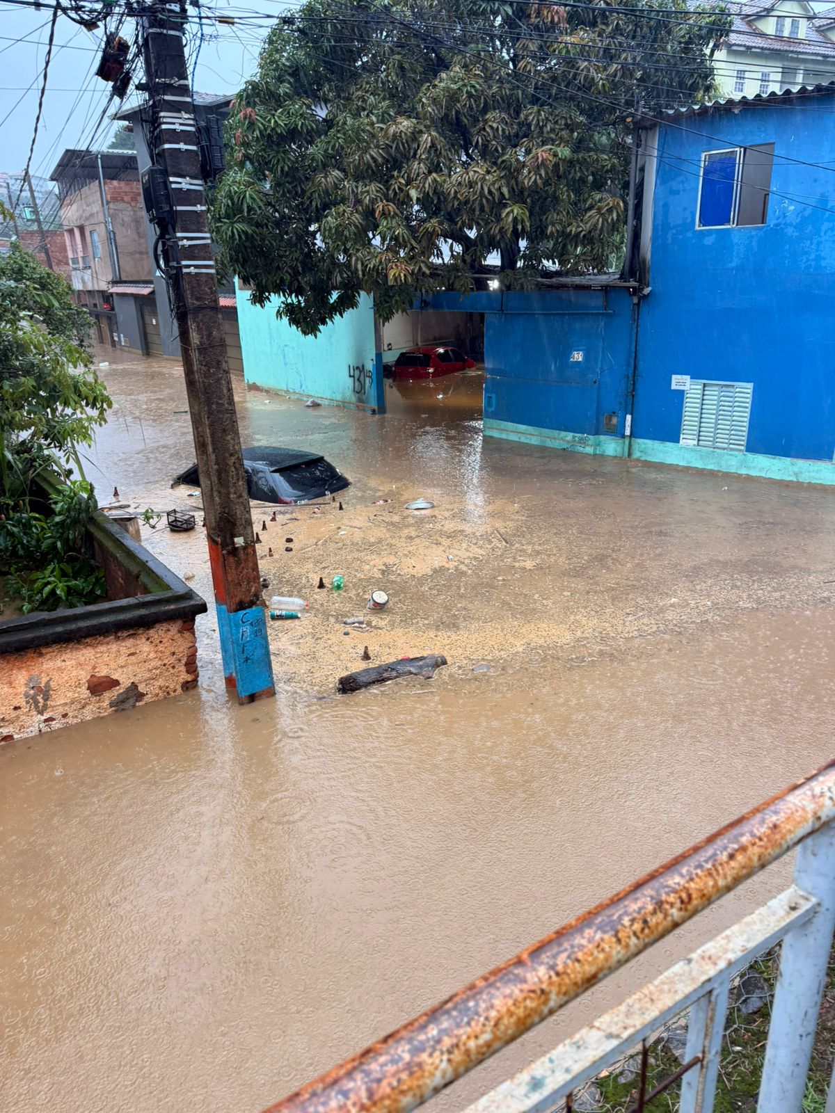 Após alagamentos, Mariana mantém alerta e monitora risco de novas chuvas