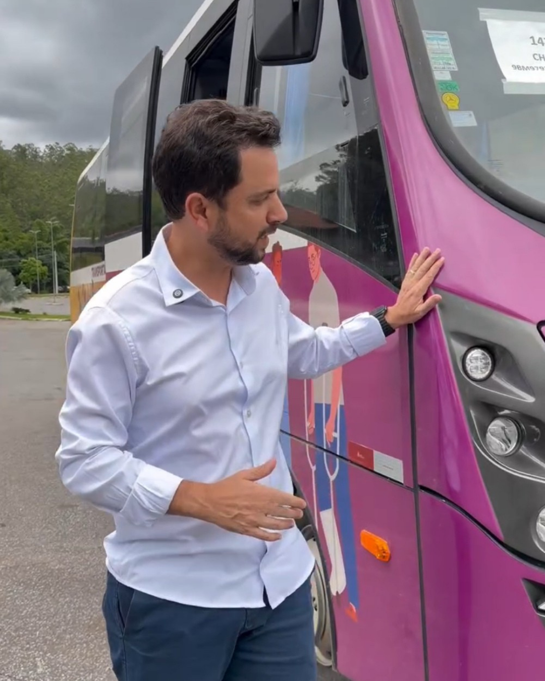 Mariana incorpora ônibus próprio ao transporte do SUS para atendimentos fora do domicílio