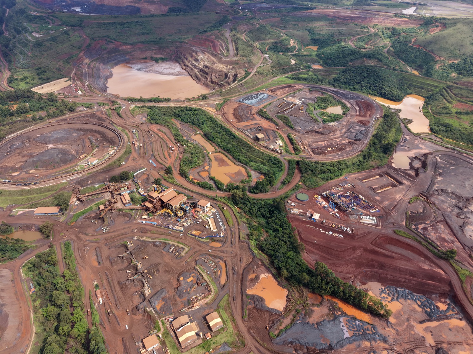 Justiça Federal suspende atividades da Mina de Fábrica, da Vale, após vazamento de lama