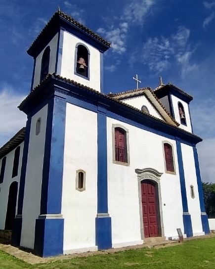 Matriz de Nossa Senhora da Conceição, em Camargos, é reaberta após restauro de patrimônio do século XVIII