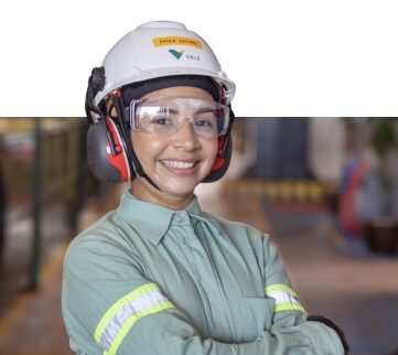 Curso tem duração de 18 meses e inclui treinamento prático nas operações da empresa