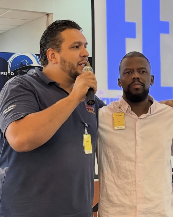 Vereadores participam de diálogo sobre violência contra a mulher com trabalhadores da GRSA