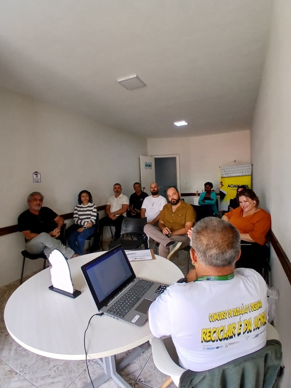 Comerciantes da Rua Direita se unem para discutir futuro do comércio no centro histórico