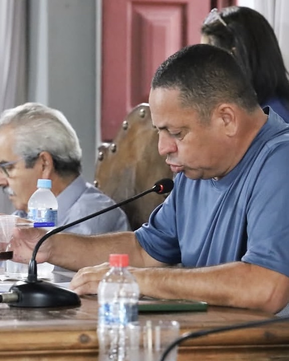 Câmara de Mariana diz cumprir decisão judicial e contesta interpretação sobre retorno de ex-vereador