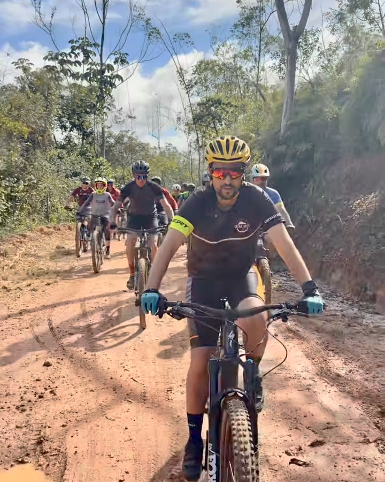 Projeto Tapé testa trilhas e aposta no cicloturismo em Mariana