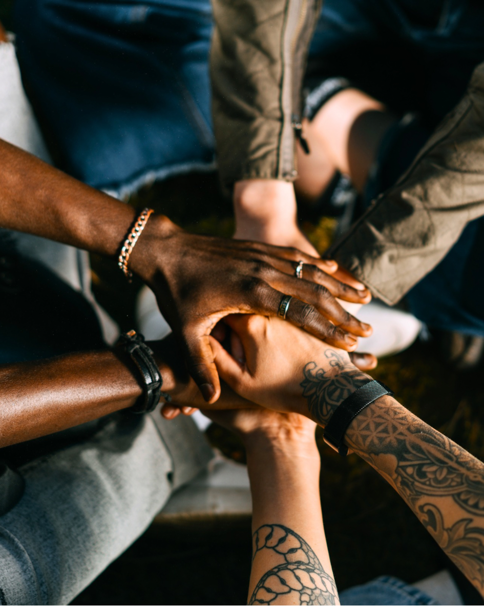Projetos para jovens em áreas vulneráveis poderão receber até R$ 24 mil; inscrições vão até 9 de junho