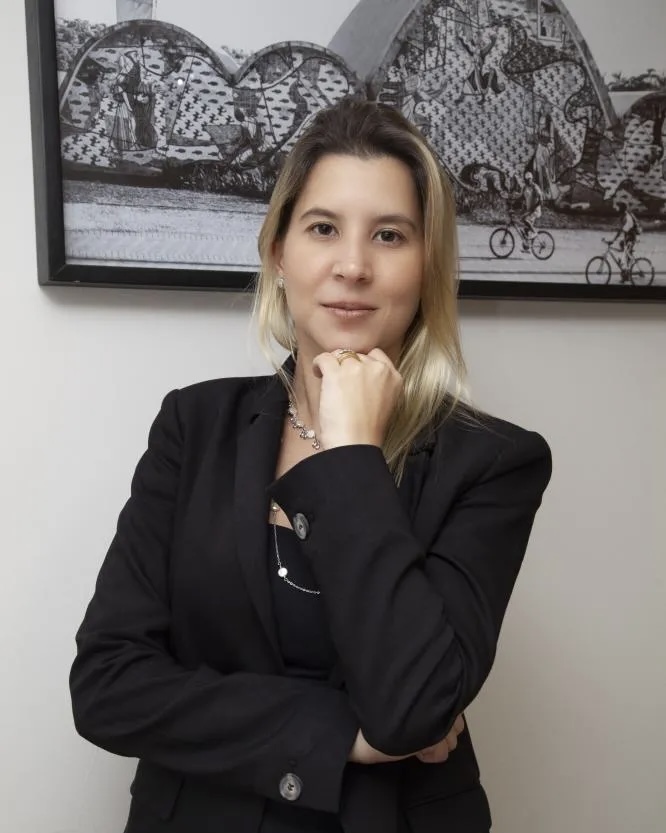 Carol Caram chega à eleição com forte atuação em segurança, defesa do consumidor e recursos destinados a Mariana