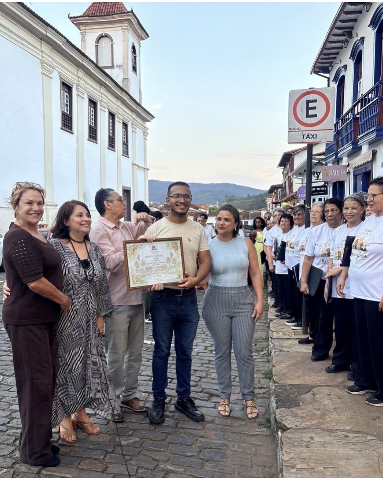 Homenagem ao Coral Recriavida destaca participação de idosos na vida cultural de Mariana